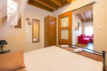 Apartment 3 Charites Old Town